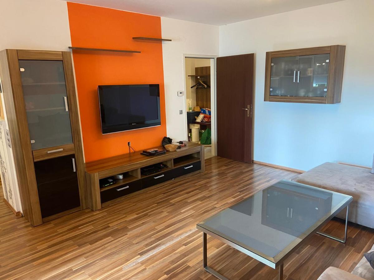 Anton Bruckner Lounge L Free Parking Διαμέρισμα Λιντς Εξωτερικό φωτογραφία